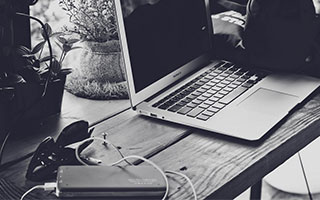 按天配资平台:股票账户怎么开通杠杆-狂买49亿股！险资二季度重仓买了这些 投资者能“抄作业”吗